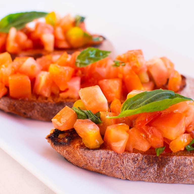 Mediterranean Delights: Fresh, Flavorful, and Satisfying